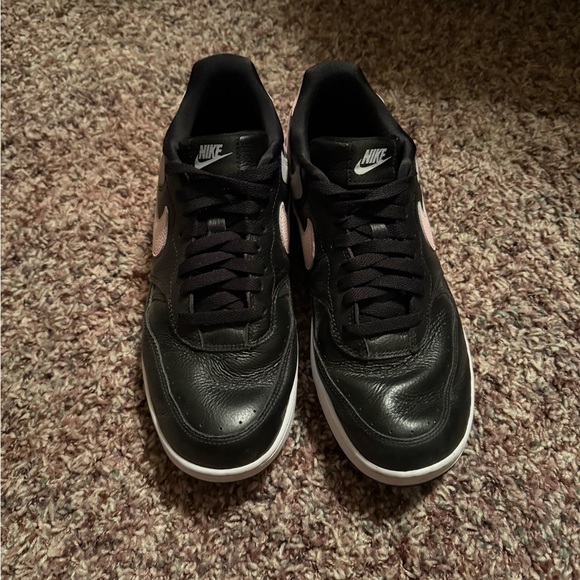 Nike Shoes - Nike Black and Pink Sneakers